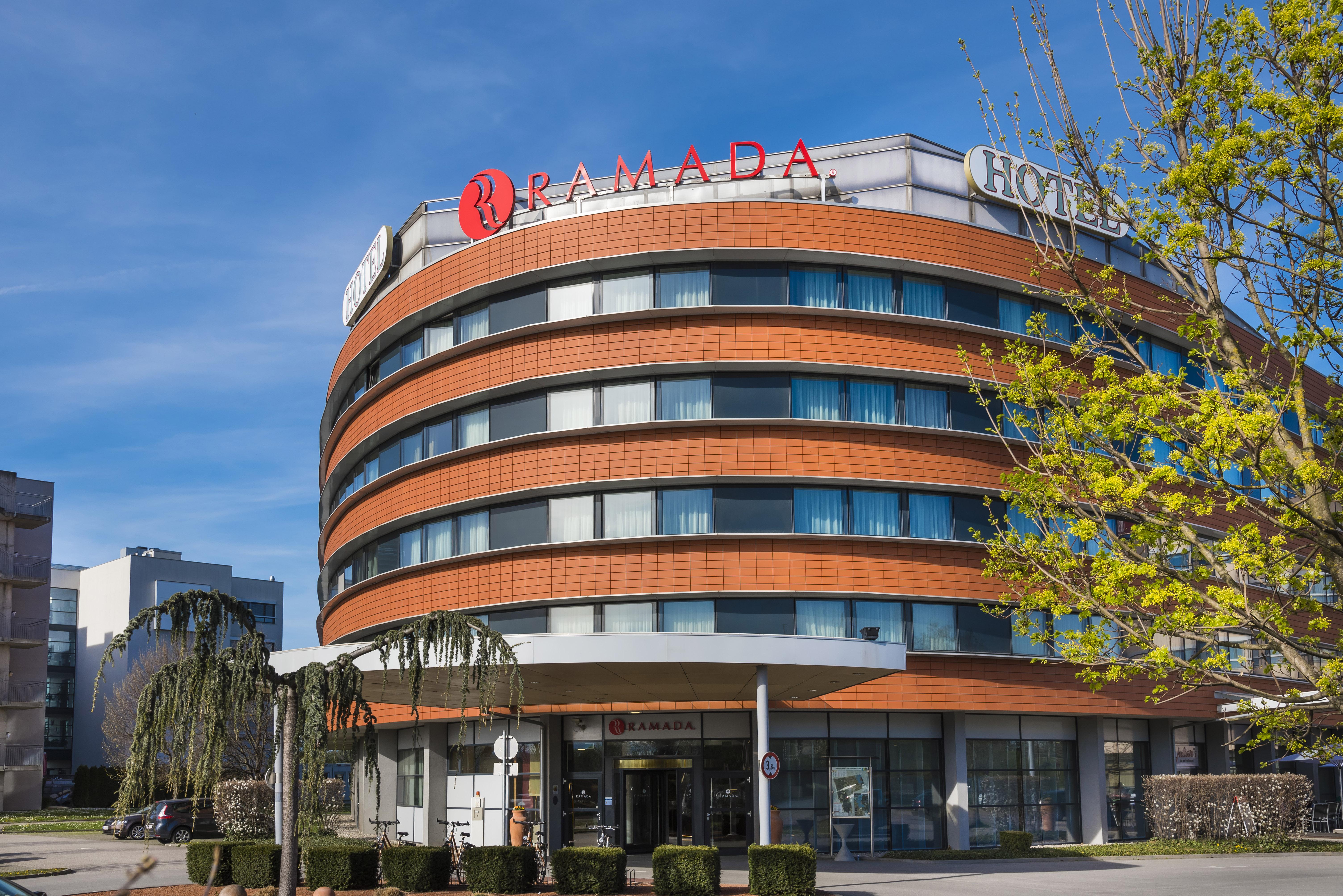 Hotel Ramada Graz Unterpremstätten Exterior foto